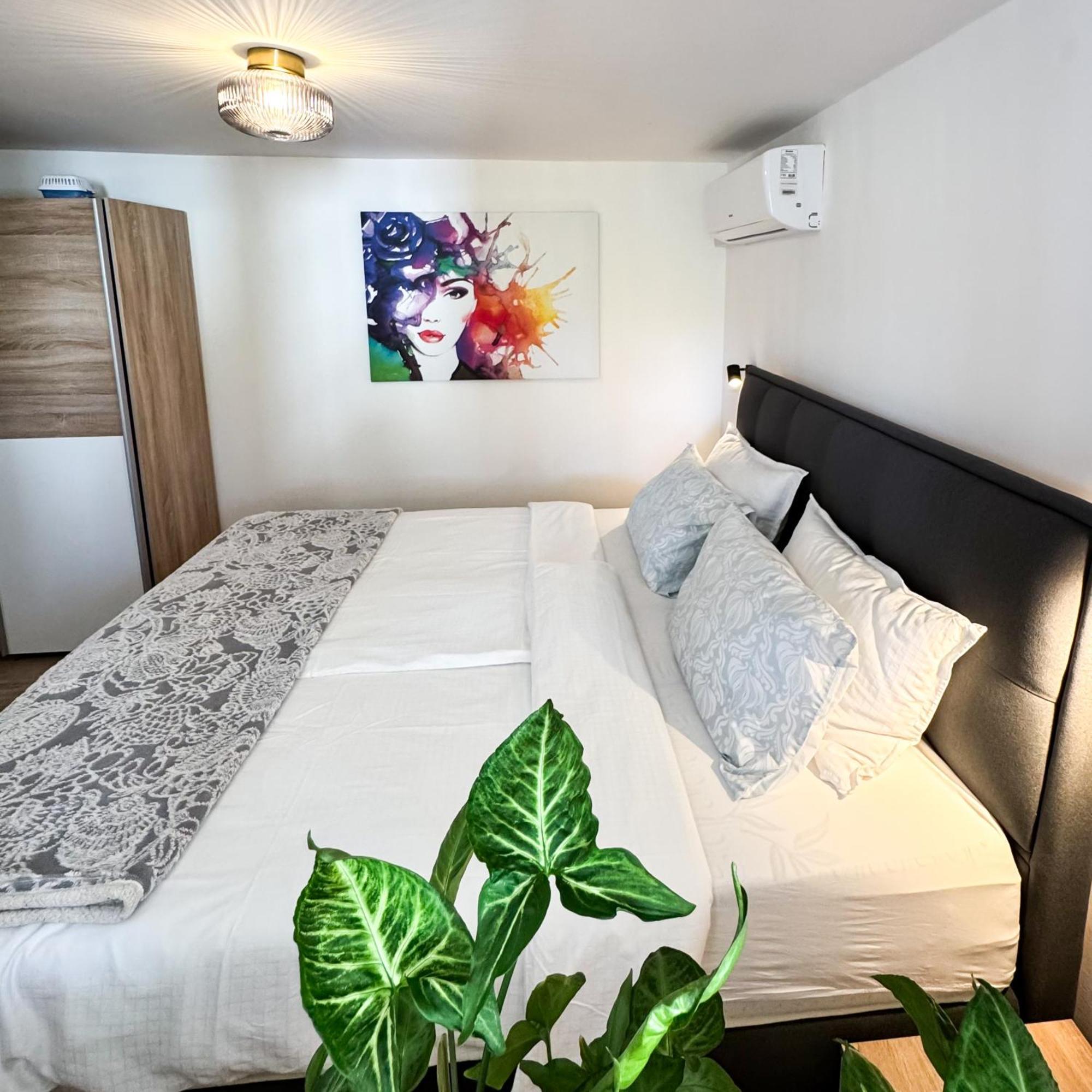 Hisa Pri Jezeru Apartman Dobronak Kültér fotó